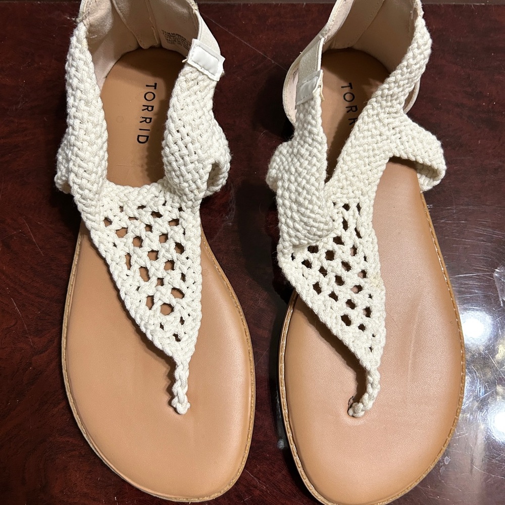 Torrid Ivory Crochet Sandals size 8, New